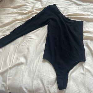 One sleeve black body suit
